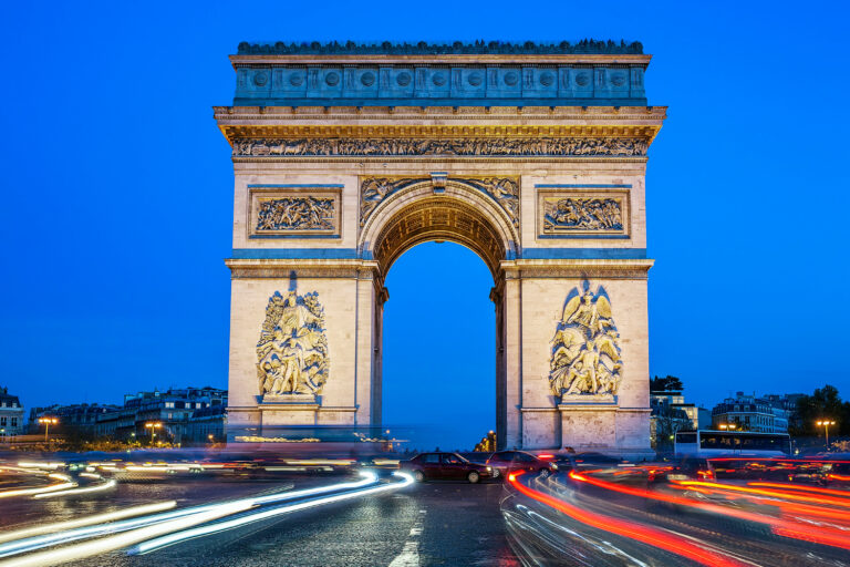 Paris_guided_tours_Arc-de-Triomphe