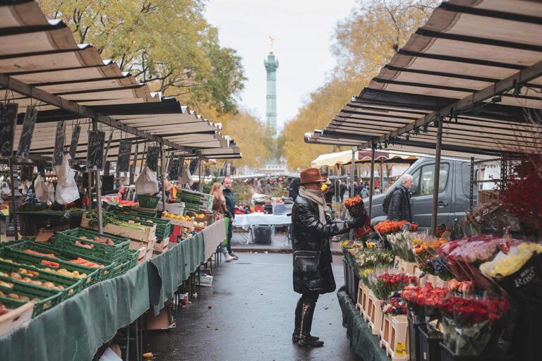 PAris_guide_priovate_tours_market