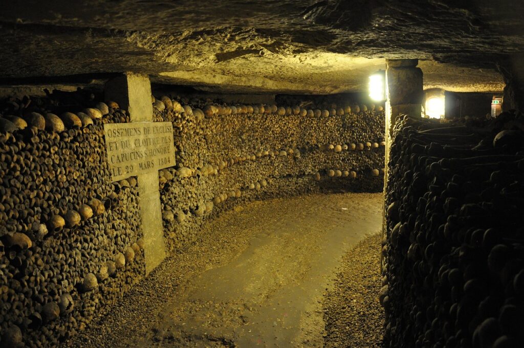 Paris_guided_tours_Private_catacombs